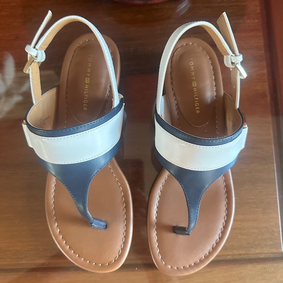 TOMMY HILFIGER KEELY SANDALS WOMEN 5.5, NWT - Picture 4 of 7